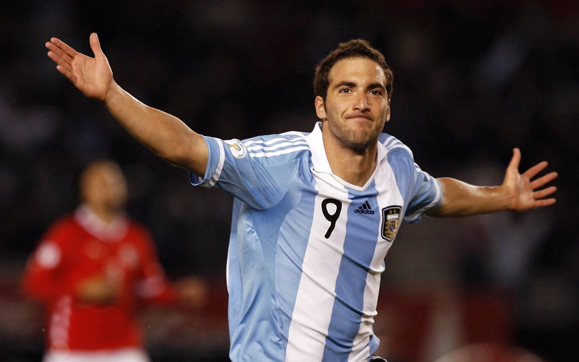 扔手机锦标赛：解压新运动，扔手机魔术揭秘